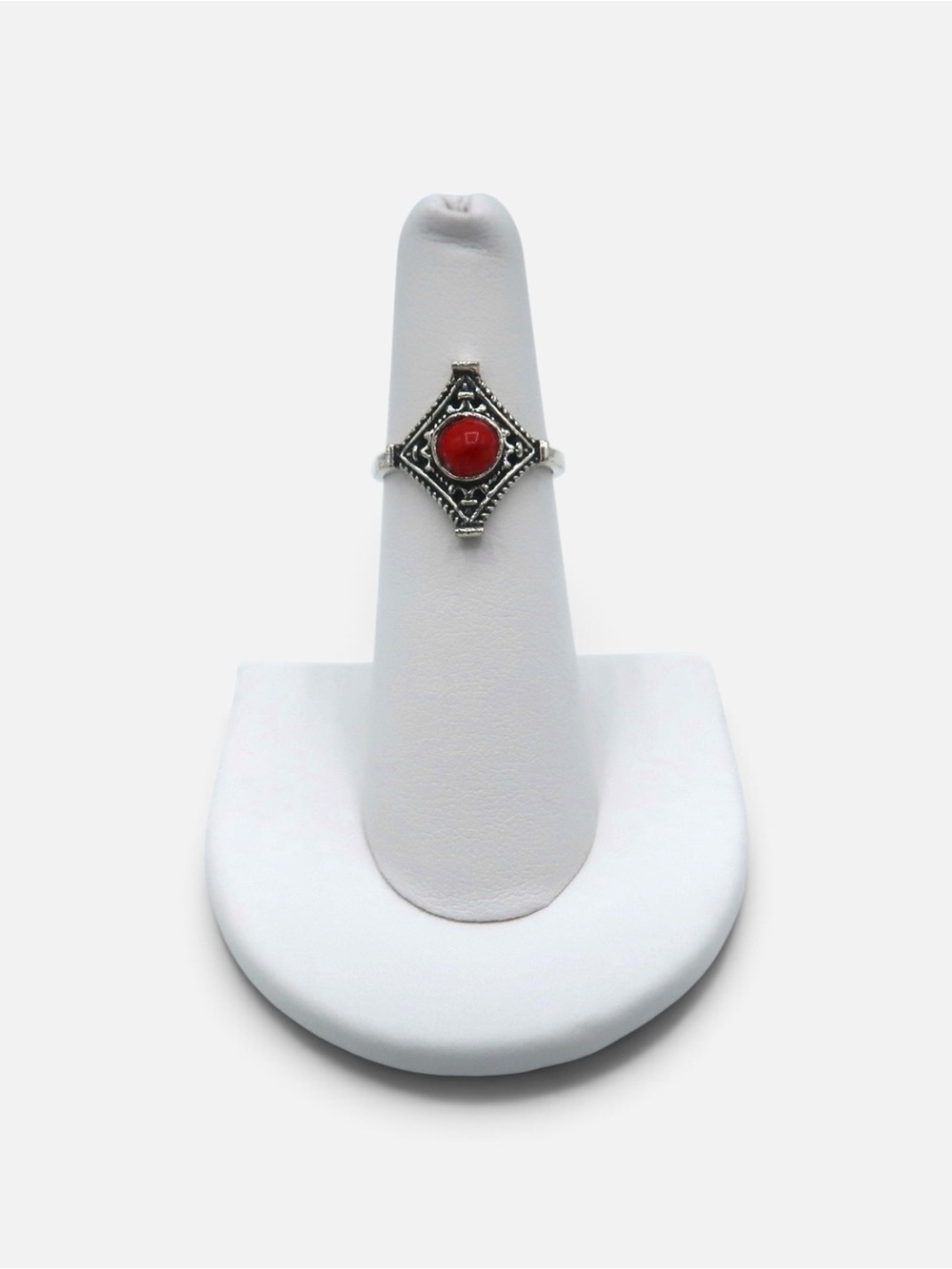 VINTAGE RED CORAL RING - Picture 3 of 4